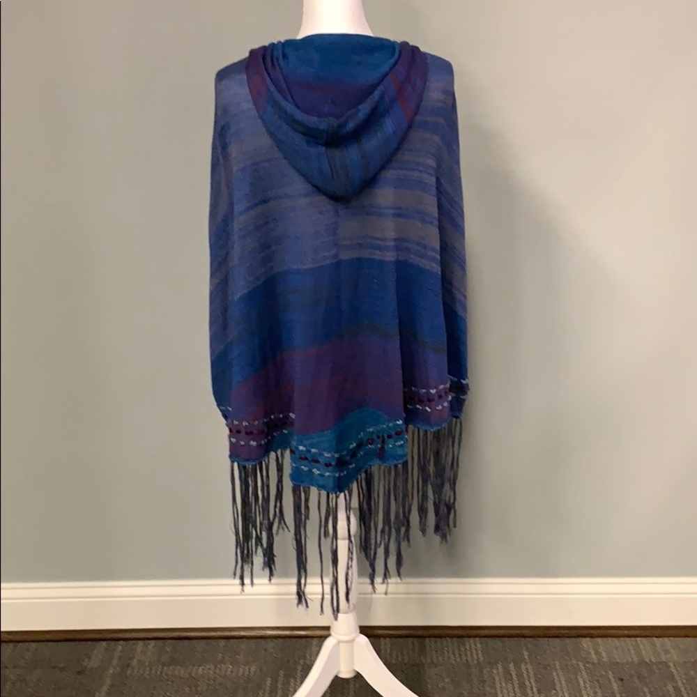 Sweater - Picture 2 of 5